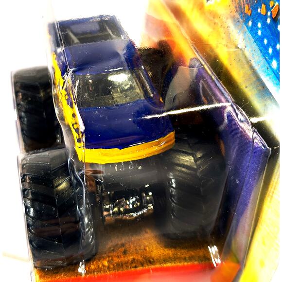 Hot Wheels Monster Jam Flag Series BAD HABIT #53/75, New, See Pics/Descr. - Picture 3 of 5